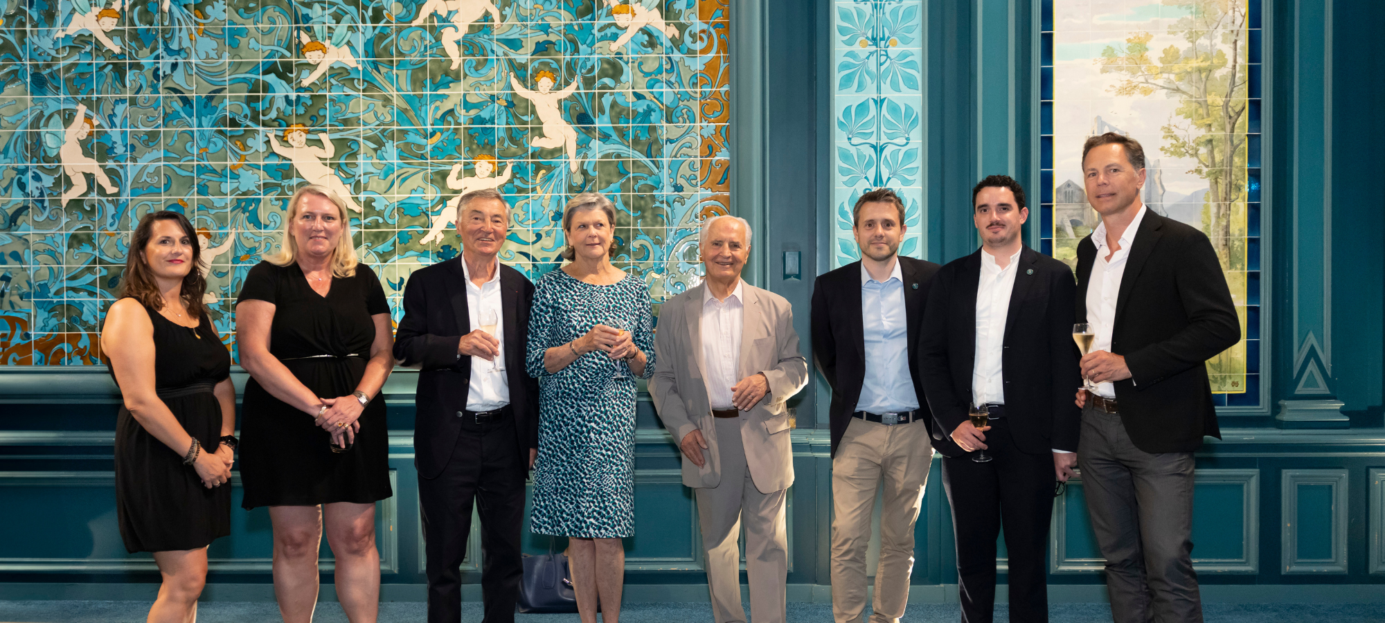 Membres et partenaires du Trophy des Jeunes réunis lors de la soirée de gala à Paris